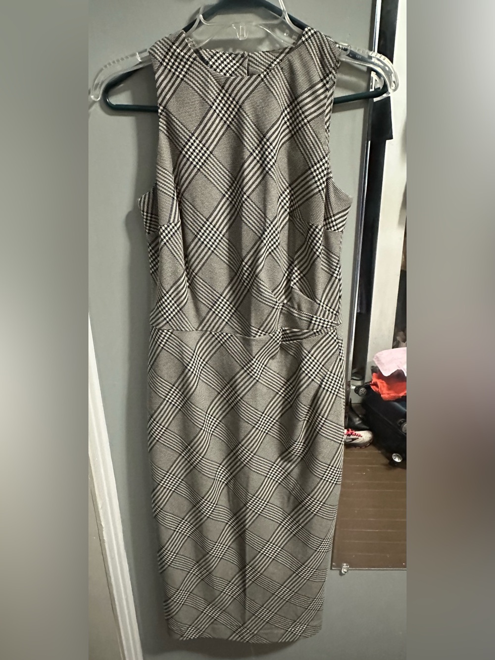 Ann Taylor Black and Cream Plaid Midi Sheath Dress size 0 (fits like a 2/4)